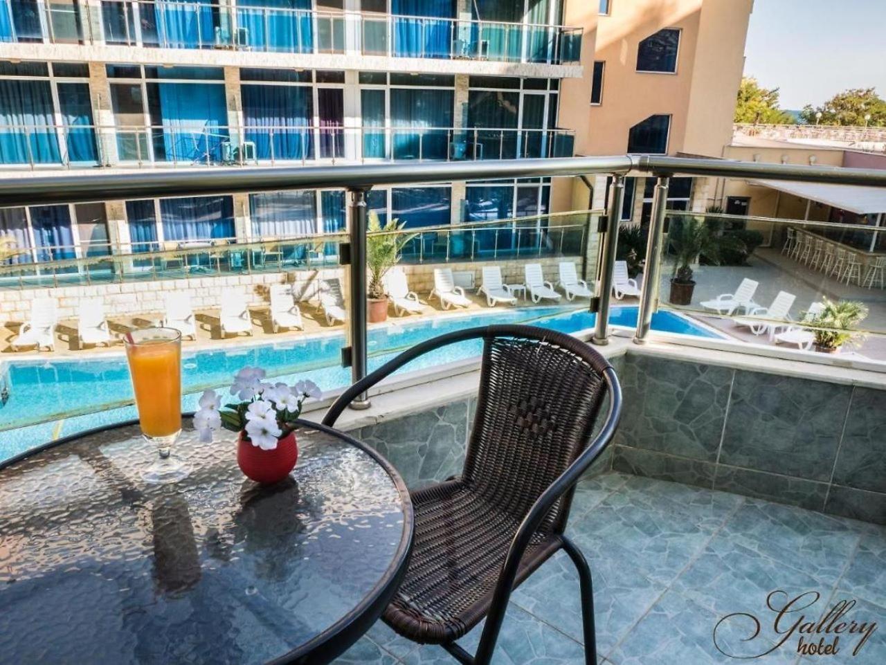Family Hotel Gallery Pantai Sunny Bagian luar foto